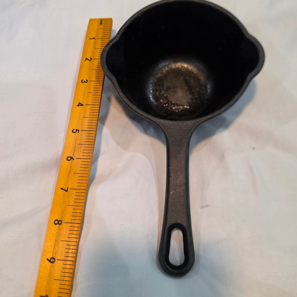 Victoria Cast Iron Melting Pot Unisex 0.45qt Black Good Butter Warmer 32624